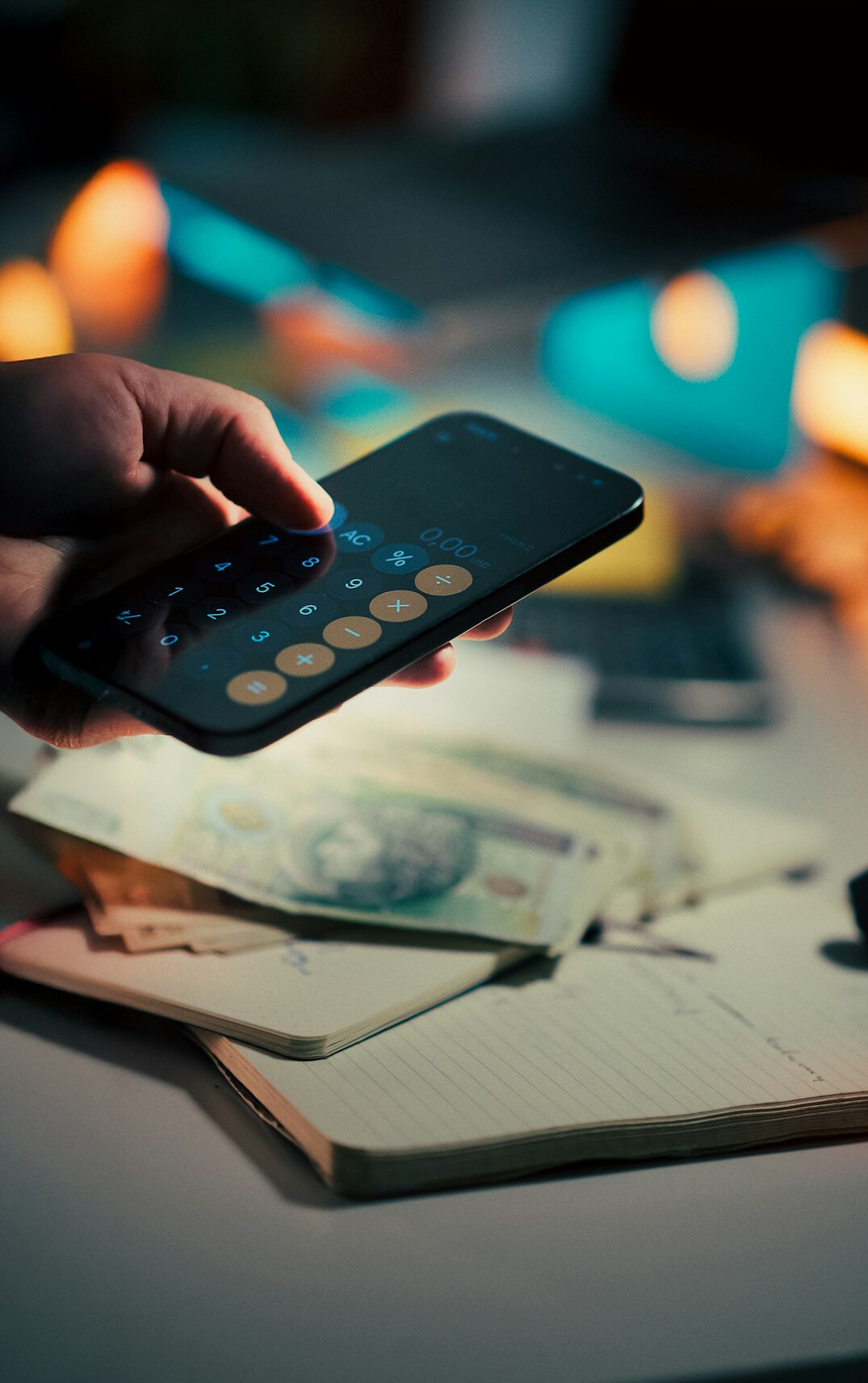woman calculating expenses